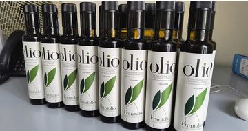 Olio Extra Vergine di Oliva di Menfi: L'eccellenza Siciliana direttamente sulla tua tavola