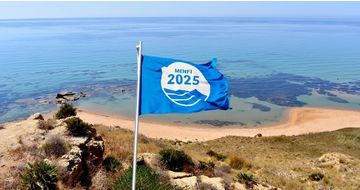 Menfi conquista la 29ª Bandiera Blu: un mare da sogno certificato anche nel 2025